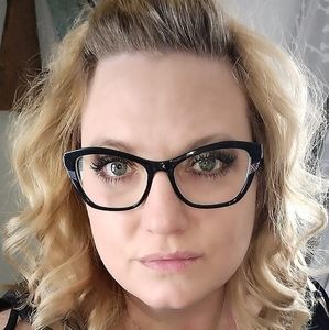 Meet your Posher, Tonya